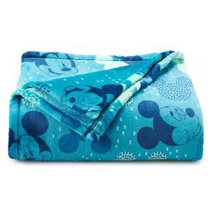 Disney's The Big One Oversized Supersoft Printed Plush Throw